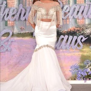 Beautiful and unique Vienna size 2